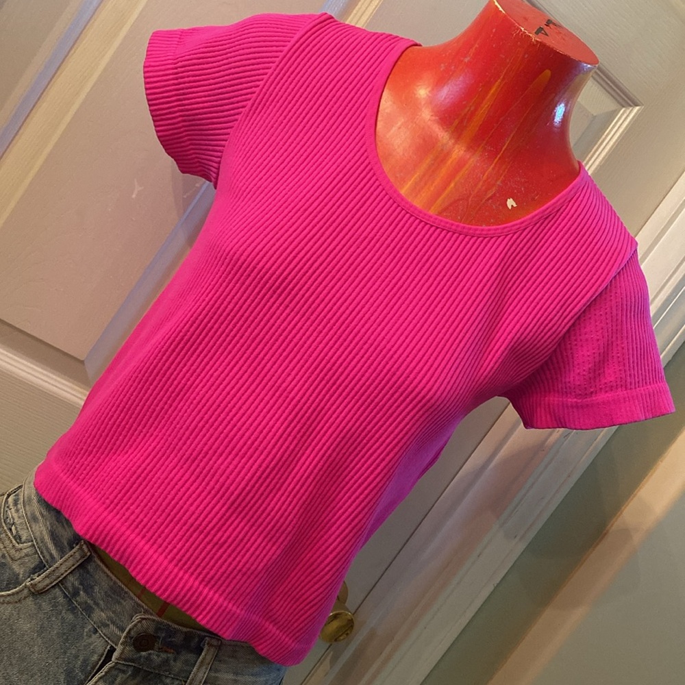 Hot Kiss Y2K Fuchsia Ribbed Tee